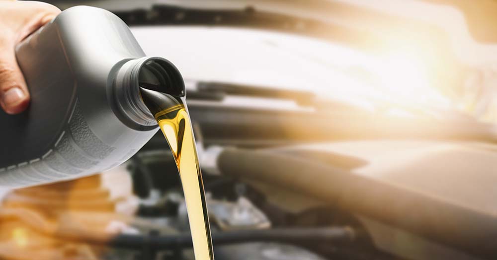 5 Signs It's Time For an Oil Change